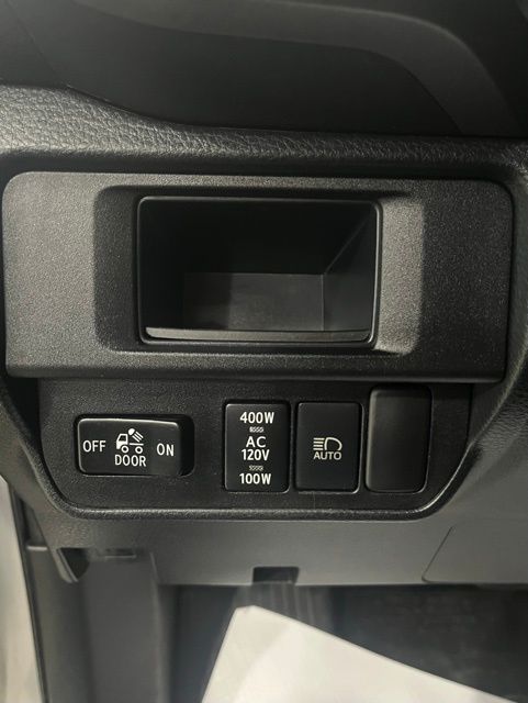2019 Toyota Tacoma TRD Off-Road photo