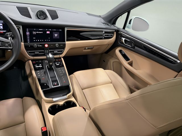 2025 Porsche Macan Base - Photo 29