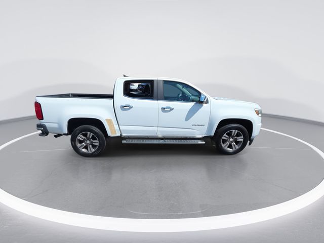 Used 2016 Summit White Chevrolet LT image 9