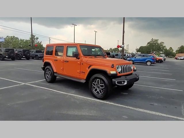 2025 Jeep Wrangler 4-Door Sahara 4x4