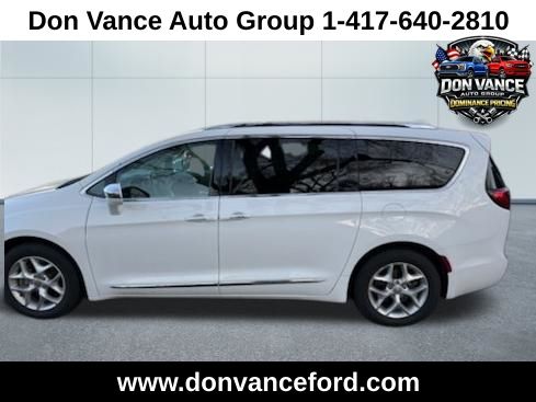 Bright White Clearcoat 2019 Chrysler Pacifica Limited FWD Minivan Front-Wheel Drive 9-Speed Automatic