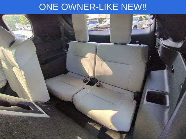 Used 2025 White Mitsubishi SEL image 33