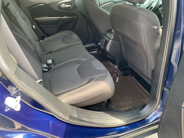 Used 2015 Jeep Cherokee SUV