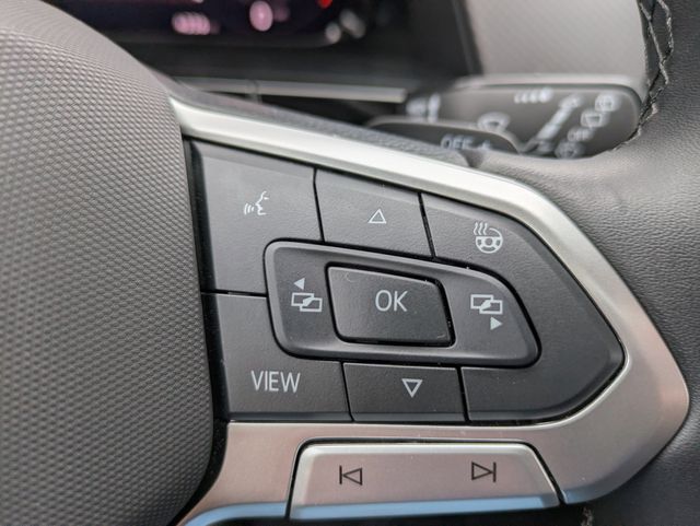 2025 Volkswagen Atlas 2.0T Peak Edition Green at Matthews Motors of Wilmington