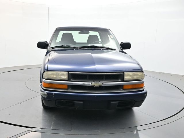 Used 2003 Blue Chevrolet LS image 2