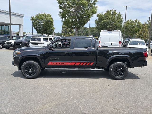 Used 2022 Black Toyota SR5 image 10