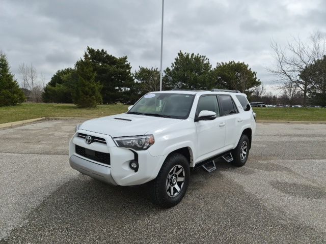 Super White 2021 Toyota 4Runner TRD Off-Road Premium 4WD SUV / Crossover Four-Wheel Drive 5-Speed Automatic Overdrive