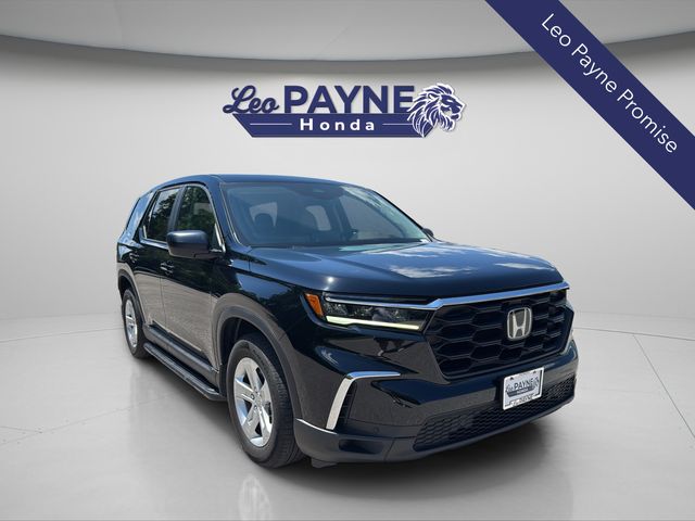 Crystal Black Pearl 2023 Honda Pilot SUV / Crossover All-Wheel Drive Automatic