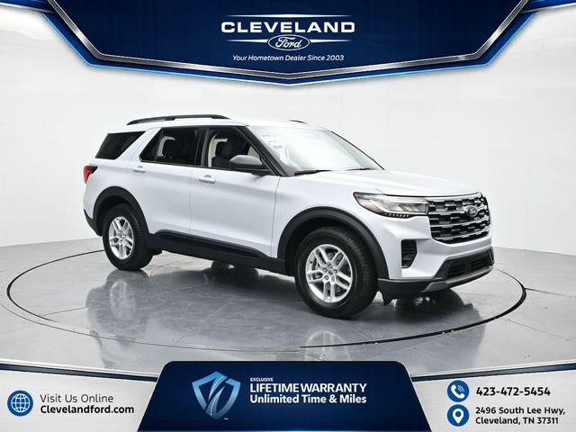 Space White Metallic 2026 Ford Explorer SUV / Crossover Rear-Wheel Drive Automatic