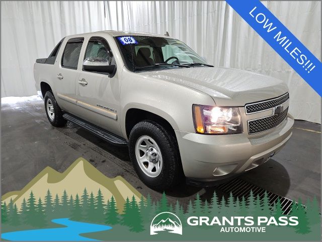 Silver Birch Metallic 2008 Chevrolet Avalanche LT 4WD Pickup Truck Four-Wheel Drive 4-Speed Automatic Overdrive