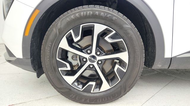 2024 Kia Sportage EX - 8