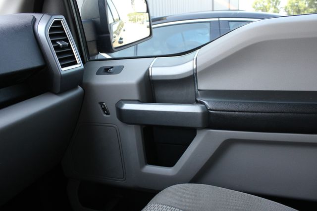 Used 2015 Blue Ford XLT image 17