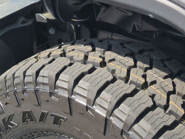 Used 2021 Gray Jeep Rubicon image 11