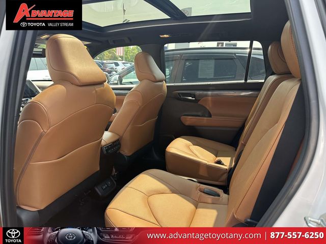 Used 2022 Toyota Highlander SUV