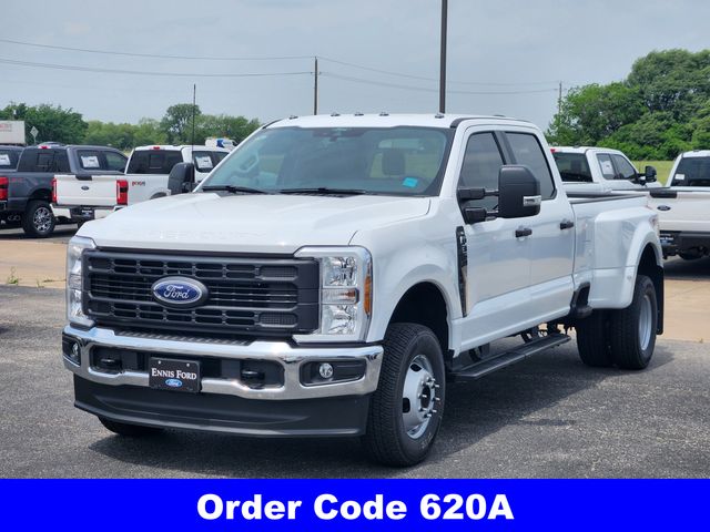 2025 Ford F-350SD XL photo