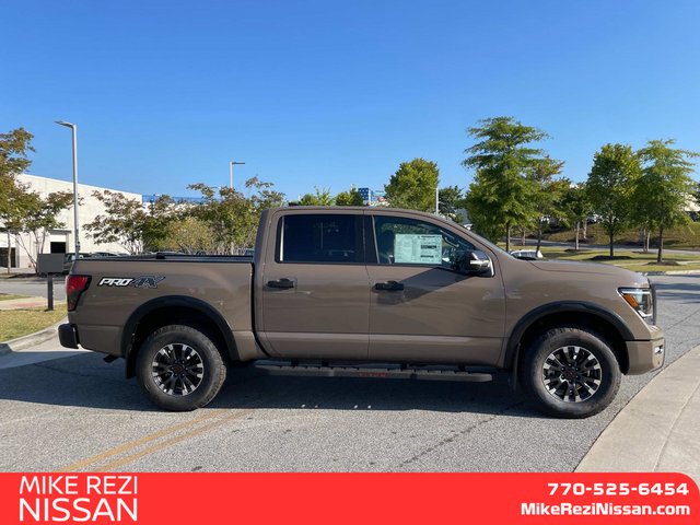 2024 Nissan Titan PRO-4X 2