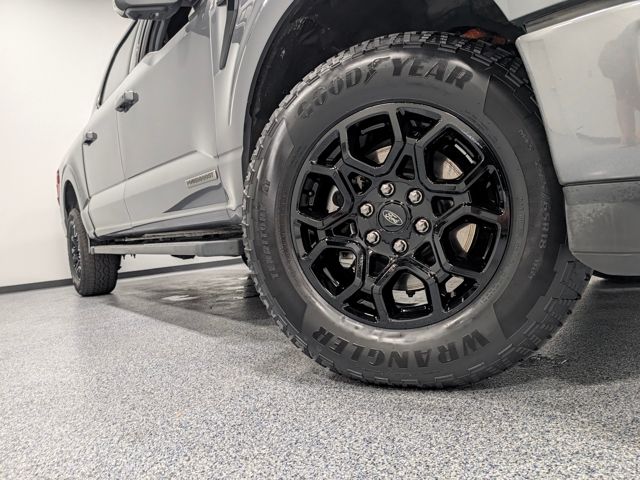 Used 2024 Gray Ford XLT image 2