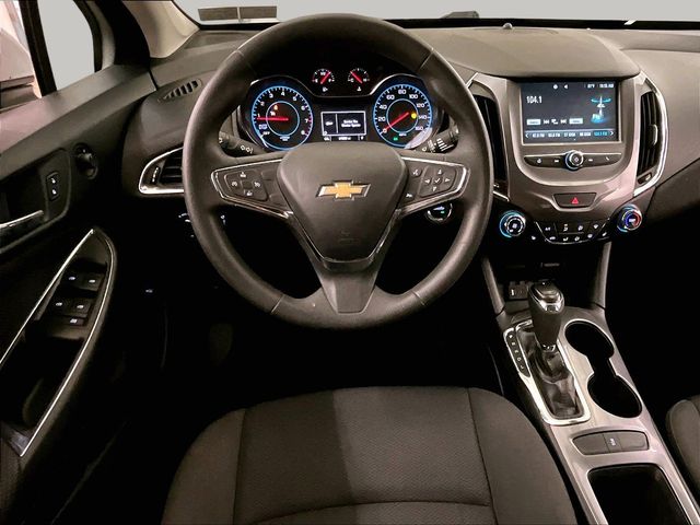 2016 Chevrolet Cruze LT - 5