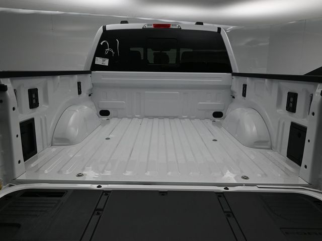 2025 Ford F-150 XLT - Photo 16