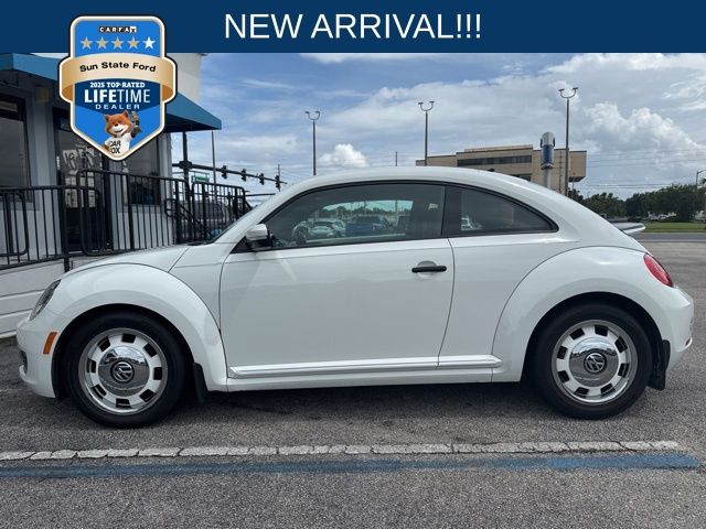 Pure White 2016 Volkswagen Beetle Classic Hatchback Front-Wheel Drive 6-Speed Automatic