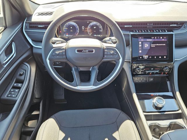 2025 Jeep Grand Cherokee L Laredo X 4x4