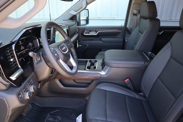 2025 GMC Sierra 2500HD SLT - 9