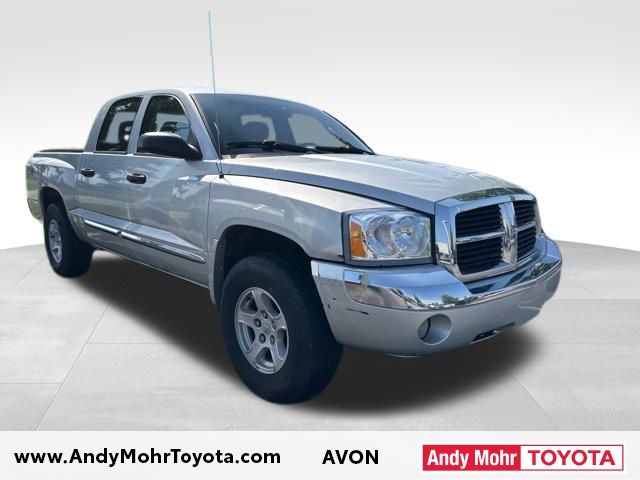 Bright Silver Metallic Clearcoat 2006 Dodge Dakota Laramie Quad Cab 4WD Pickup Truck Four-Wheel Drive 4-Speed Automatic