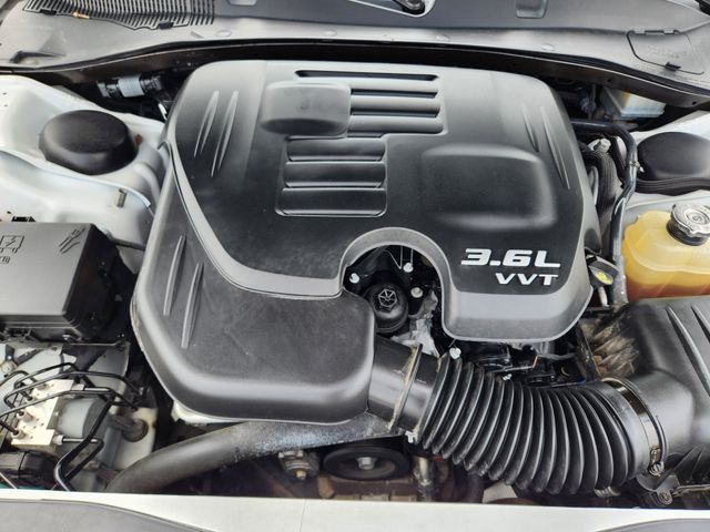 2019 White Knuckle Clearcoat Dodge Charger SXT RWD Sedan