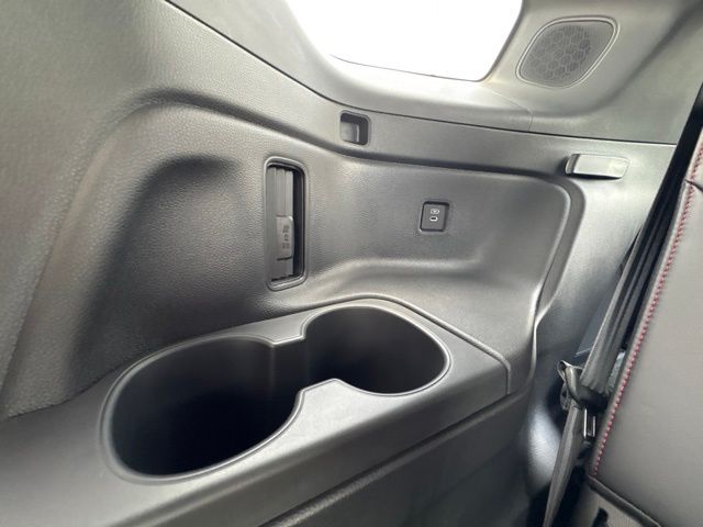 Used 2025 Honda Pilot SUV