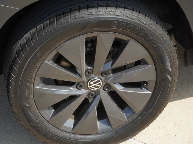 Used 2024 Volkswagen Taos SUV