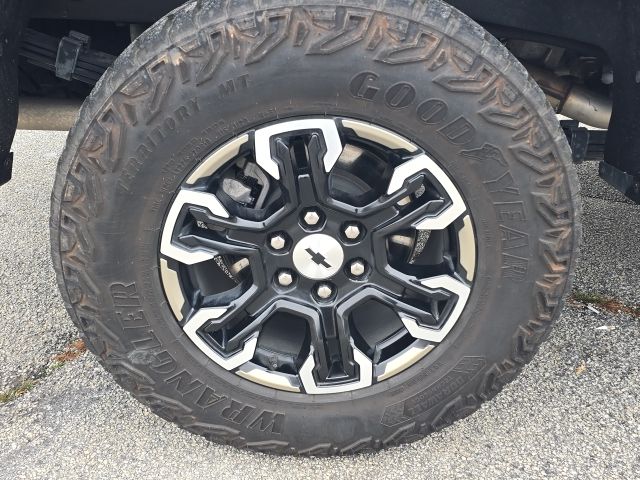 2024 Chevrolet Silverado 1500 ZR2:L166404A