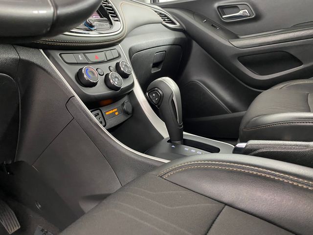 2022 Chevrolet Trax LT photo