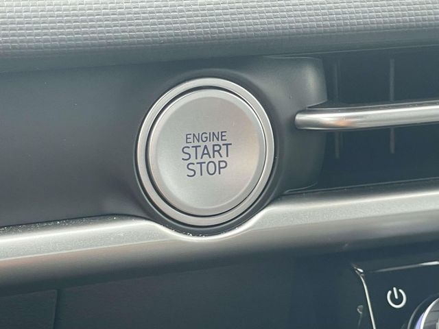 Used 2025 Blue Hyundai SEL image 24