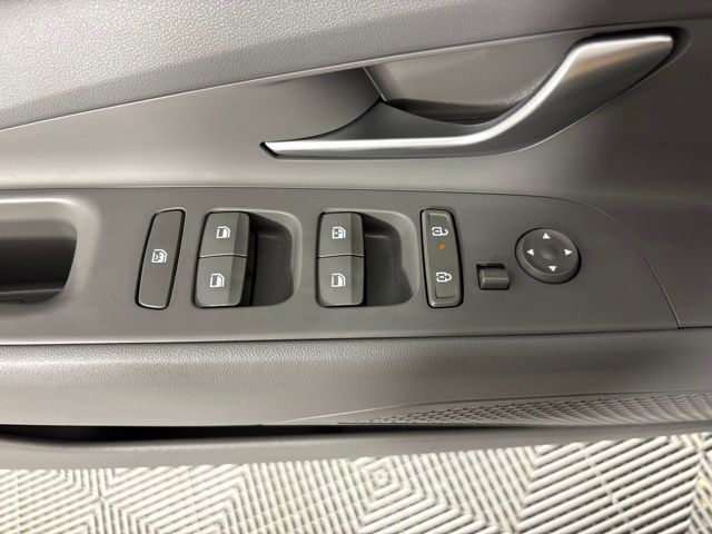 Used 2024 Hyundai Elantra Sedan