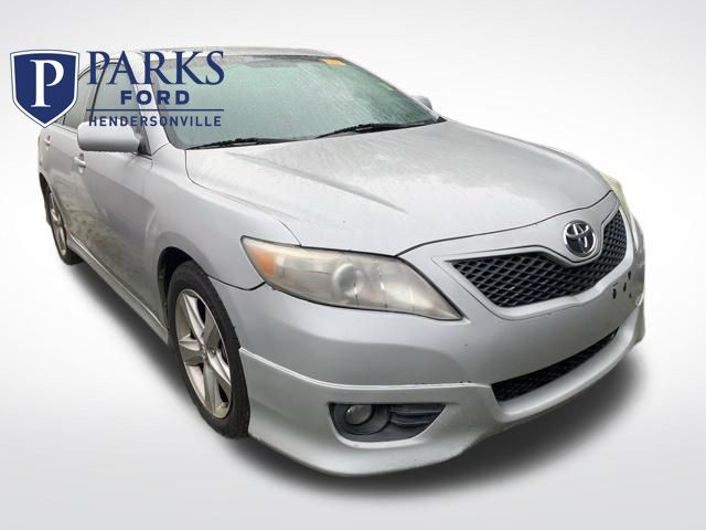Classic Silver Metallic 2011 Toyota Camry Sedan Front-Wheel Drive 6-Speed Automatic Overdrive
