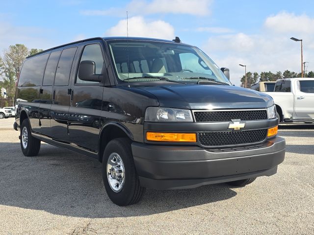 2025 Chevrolet Express 3500 LS:C02507