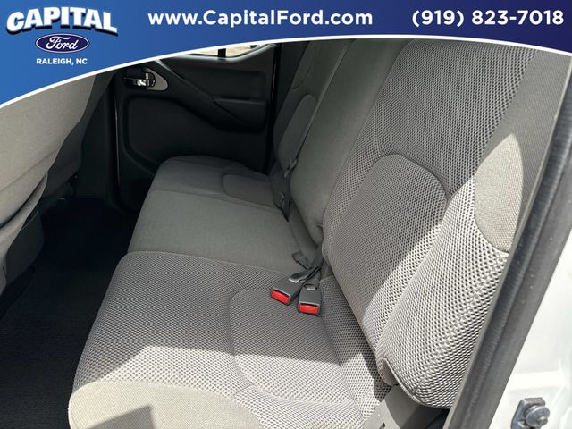 Used 2019 White Nissan SV image 18