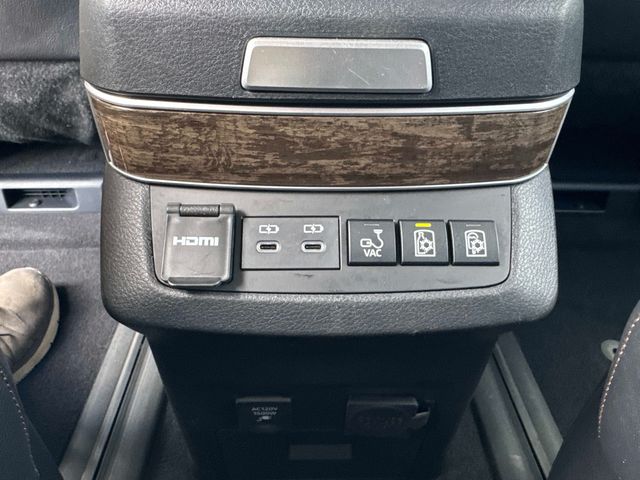 Used 2025 Black Toyota Platinum image 14