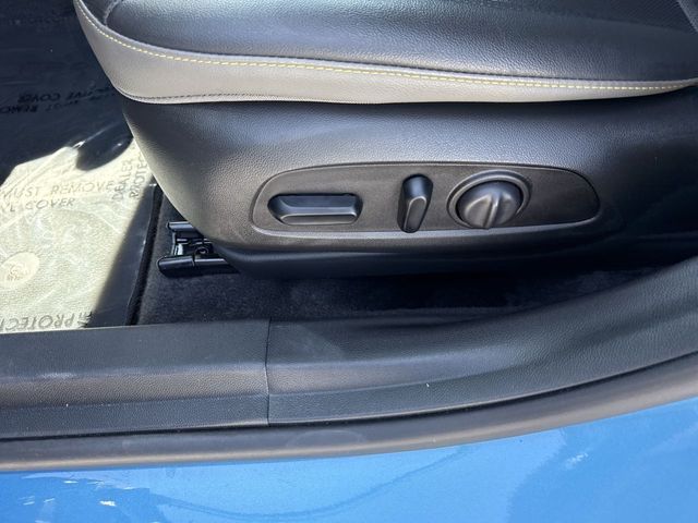 Used 2025 Chevrolet Trax SUV