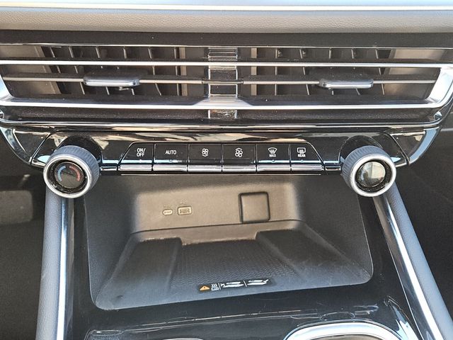 2025 Chevrolet Traverse FWD LT