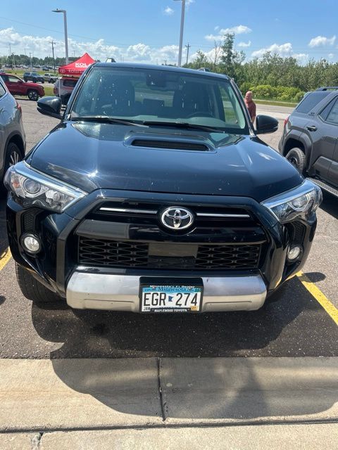 Midnight Black Metallic 2020 Toyota 4Runner SUV / Crossover Four-Wheel Drive 5-Speed Automatic Overdrive