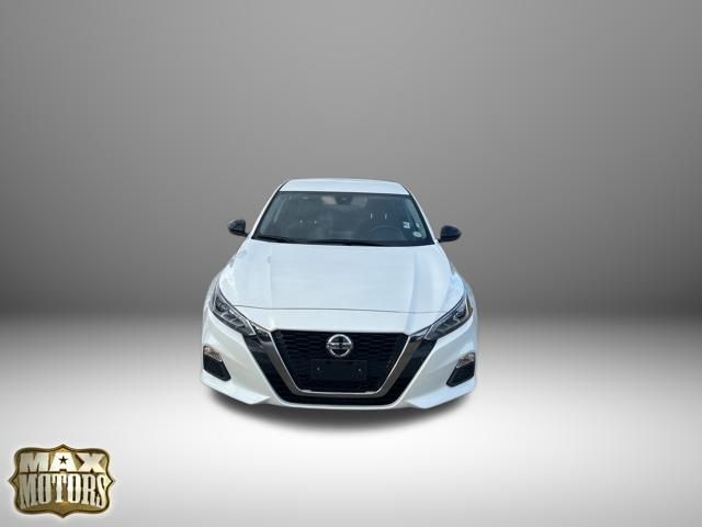 Used 2022 Nissan Altima 2.5 SR with VIN 1N4BL4CW0NN389360 for sale in Kansas City