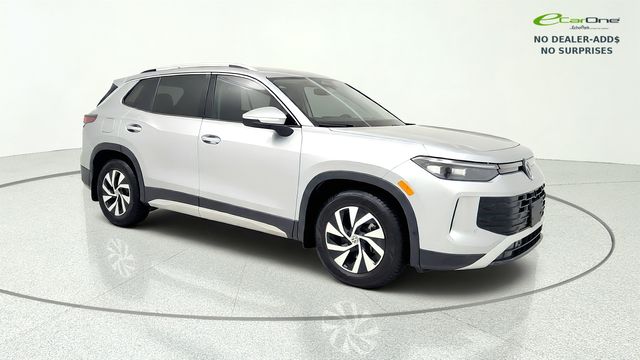 Pyrite Silver Metallic 2026 Volkswagen Tiguan SUV / Crossover Front-Wheel Drive 8-Speed Automatic