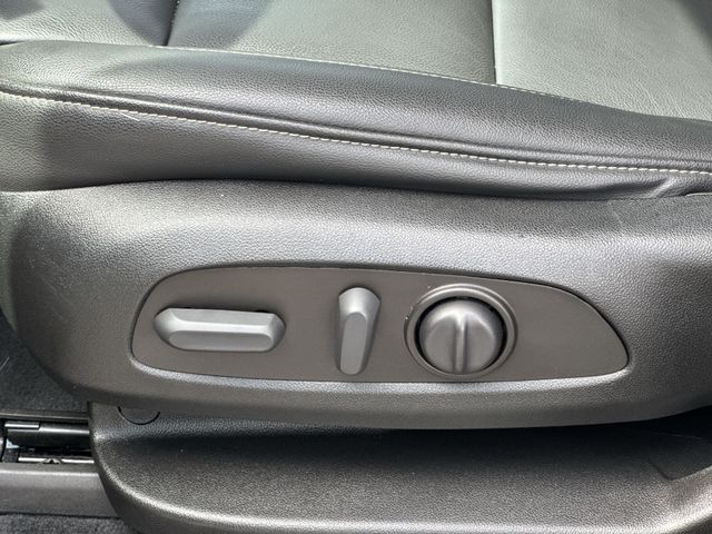 Used 2022 Chevrolet Traverse LT Leather For Sale in Indianapolis, IN