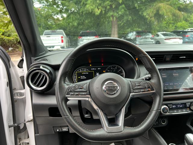 2020 Nissan Kicks SR 13