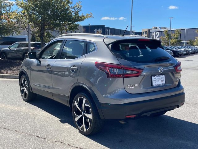 2022 Nissan Rogue Sport SL 5