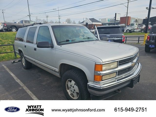 Silver 1995 Chevrolet Suburban K1500 4WD SUV / Crossover Four-Wheel Drive 4-Speed Automatic Overdrive