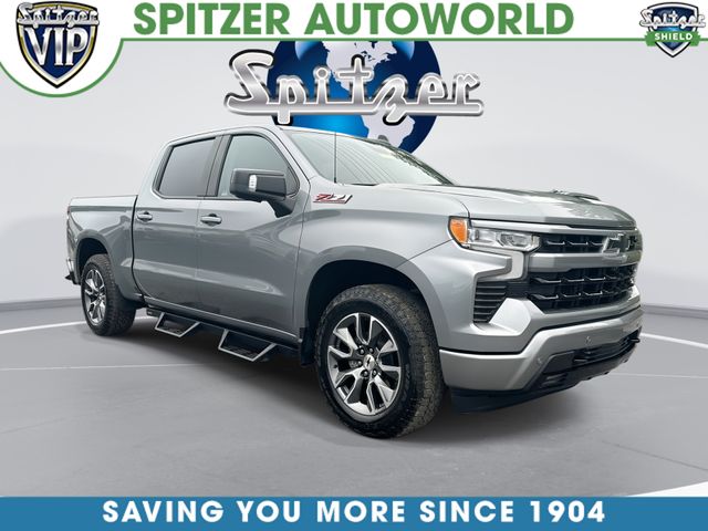 Sterling Gray Metallic 2024 Chevrolet Silverado 1500 Pickup Truck Four-Wheel Drive Automatic
