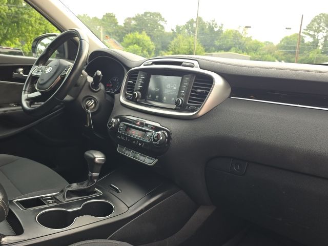 2019 Kia Sorento LX:169203A