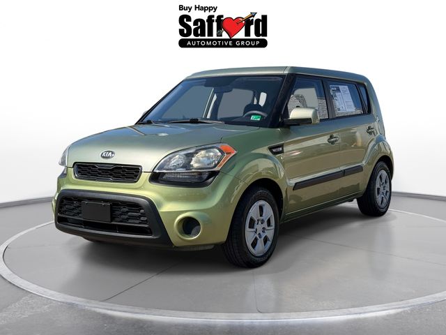 Alien Pearl Metallic 2013 Kia Soul + Wagon Front-Wheel Drive 6-Speed Manual
